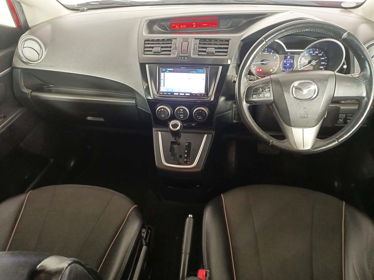 2013 Mazda Premacy 