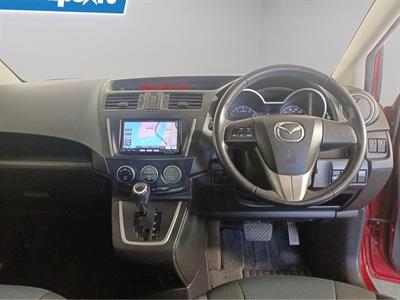 2013 Mazda Premacy 