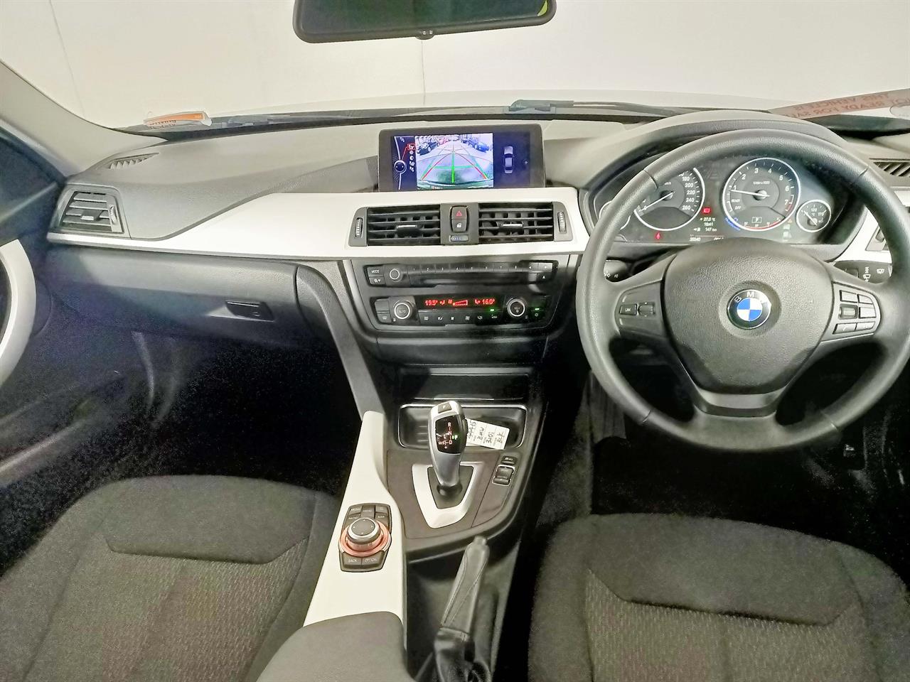 2012 BMW 320i 