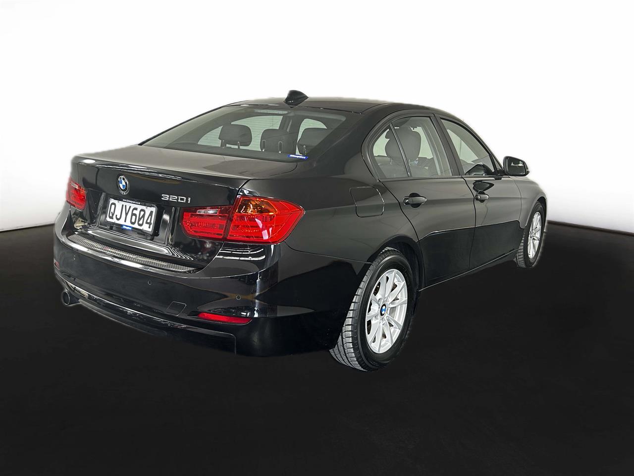 2012 BMW 320i 