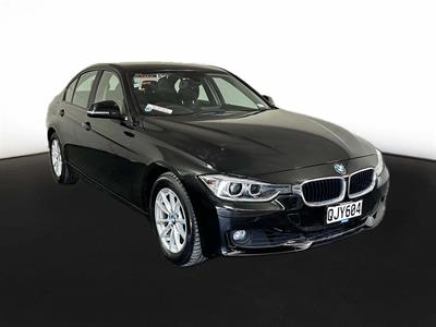 2012 BMW 320i 