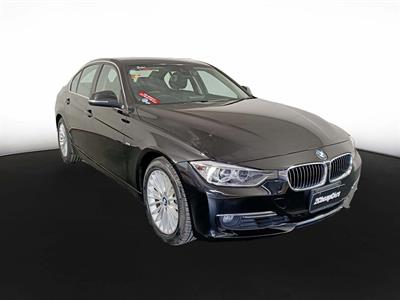 2014 BMW 320i Luxury