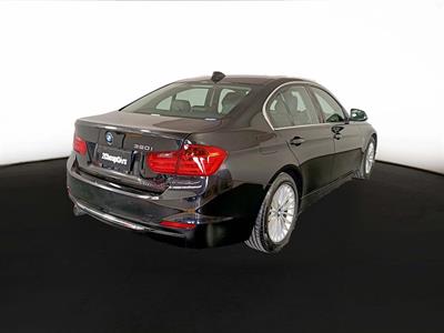 2014 BMW 320i Luxury