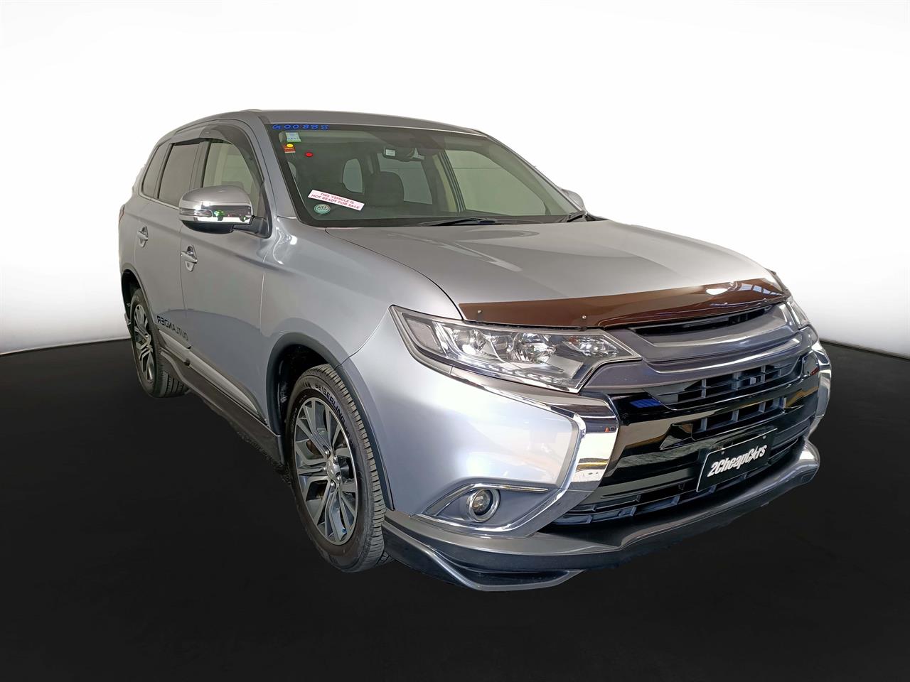 2015 Mitsubishi Outlander 4WD 7 seater New Shape