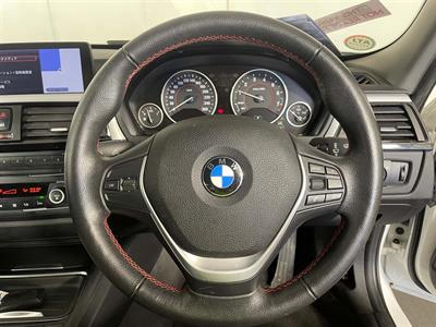 2012 BMW 320i Sports