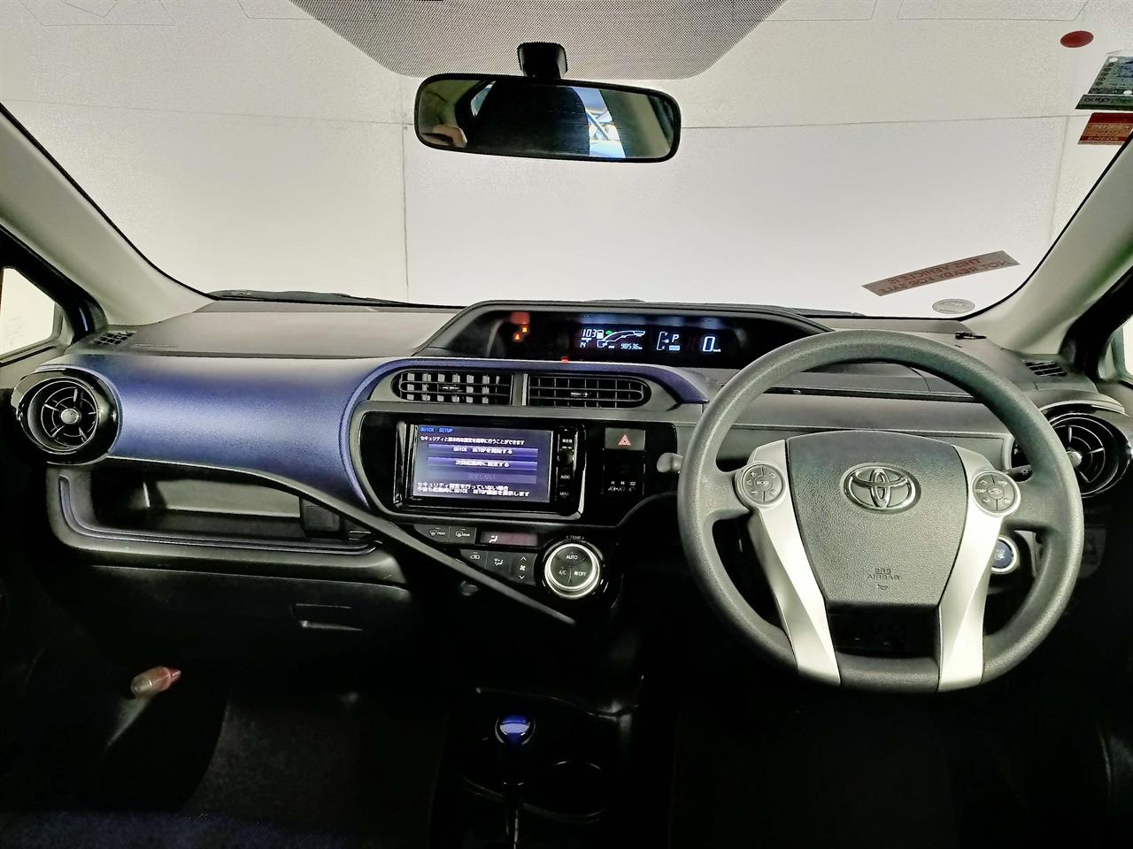 2015 Toyota Aqua Hybrid