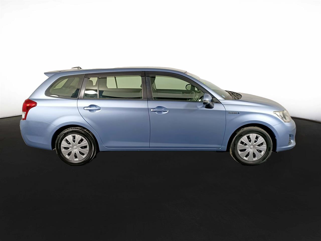 2014 Toyota Corolla Fielder Hybrid