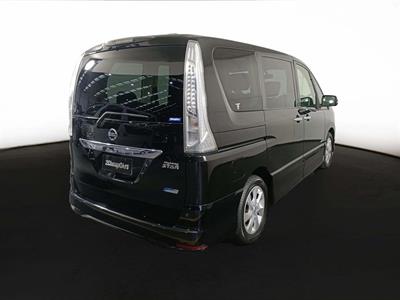 2013 Nissan Serena Hybrid