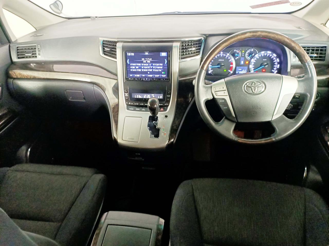 2013 Toyota Vellfire ZG Edition