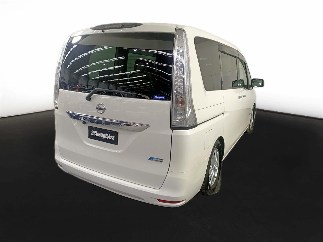 2014 Nissan Serena Hybrid