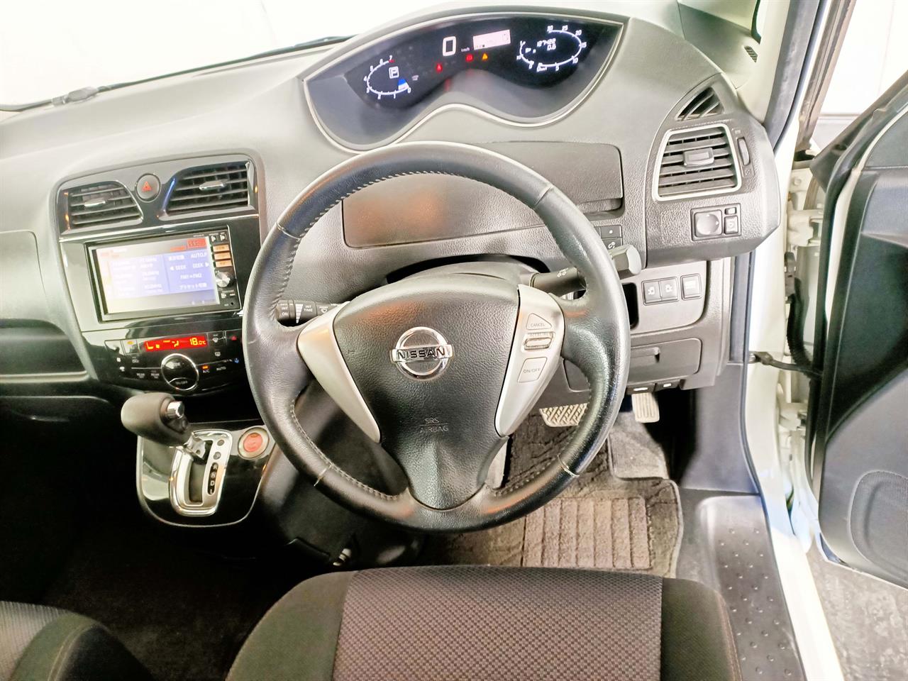 2013 Nissan Serena Hybrid