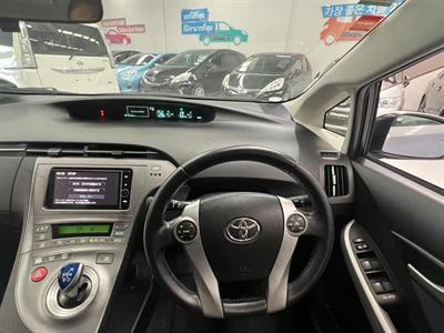 2013 Toyota Prius Hybrid