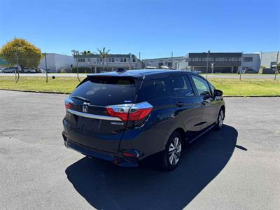 2016 Honda Fit Shuttle Hybrid Facelift