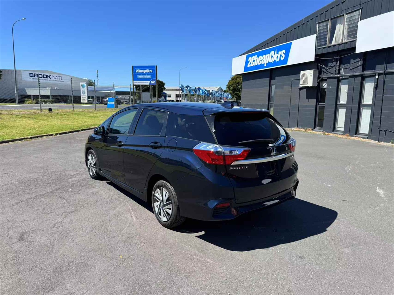 2016 Honda Fit Shuttle Hybrid Facelift