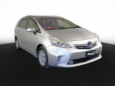 2013 Toyota Prius Alpha Hybrid