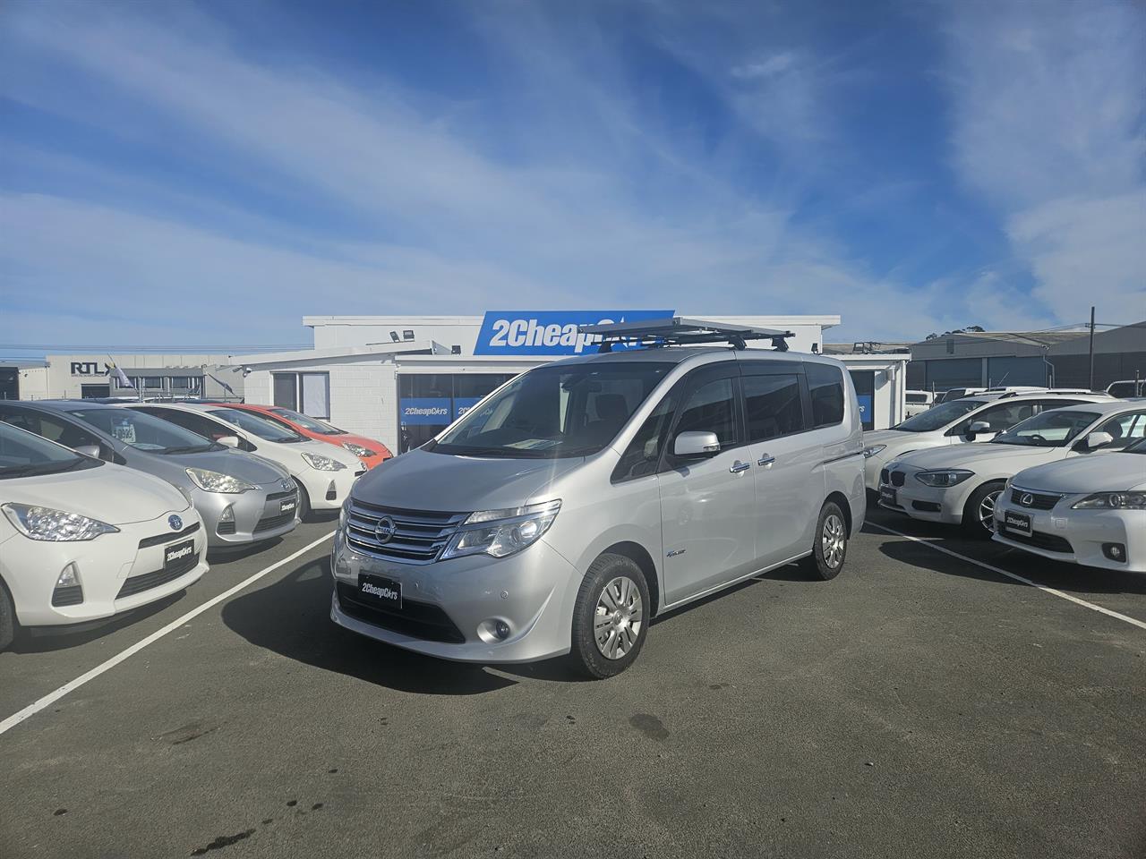 2015 Nissan Serena Hybrid