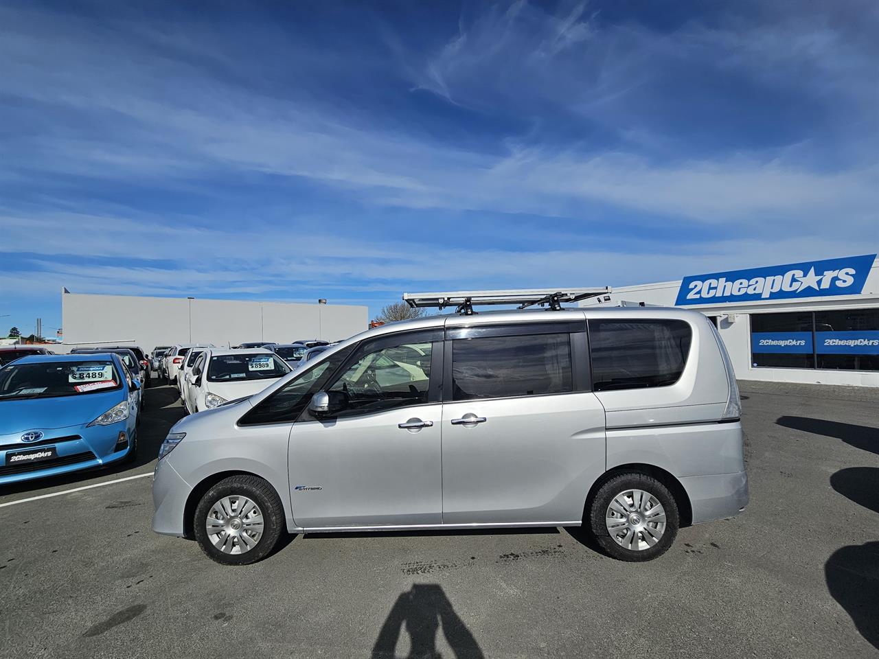 2015 Nissan Serena Hybrid