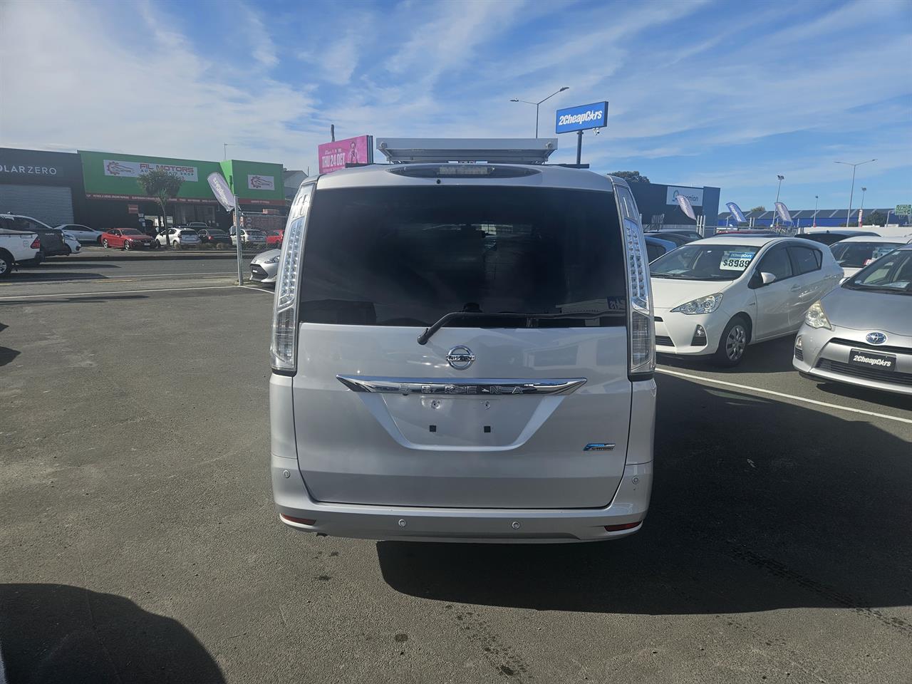 2015 Nissan Serena Hybrid