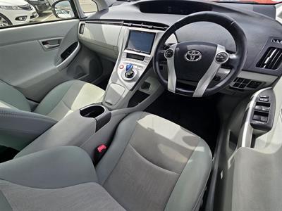 2013 Toyota Prius Hybrid