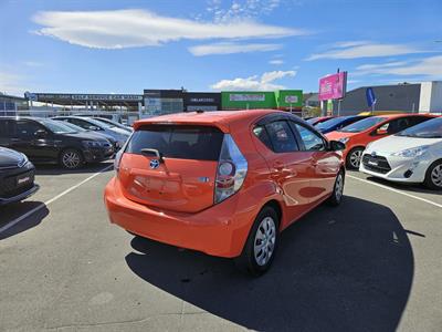 2013 Toyota Aqua Hybrid