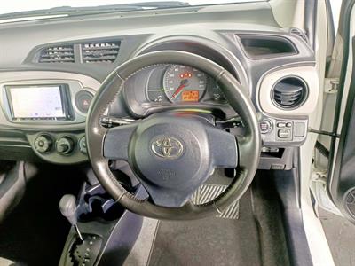 2012 Toyota Vitz 