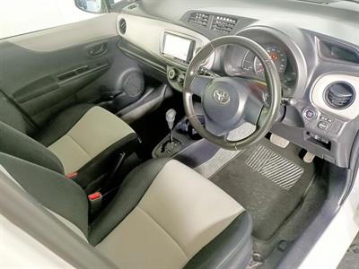 2012 Toyota Vitz 