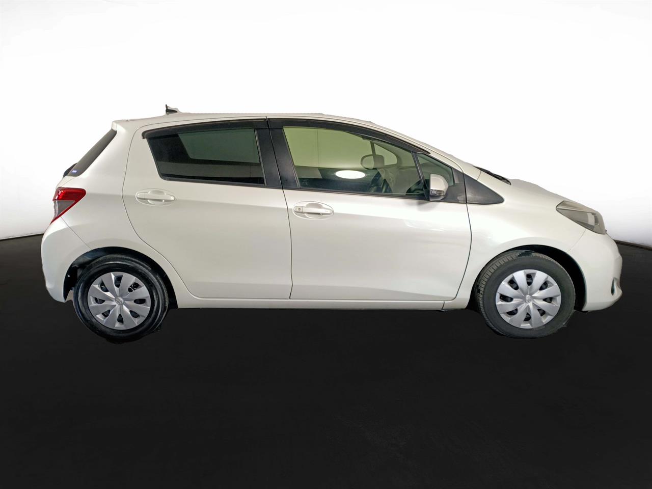 2012 Toyota Vitz 