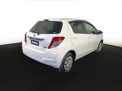 2012 Toyota Vitz 