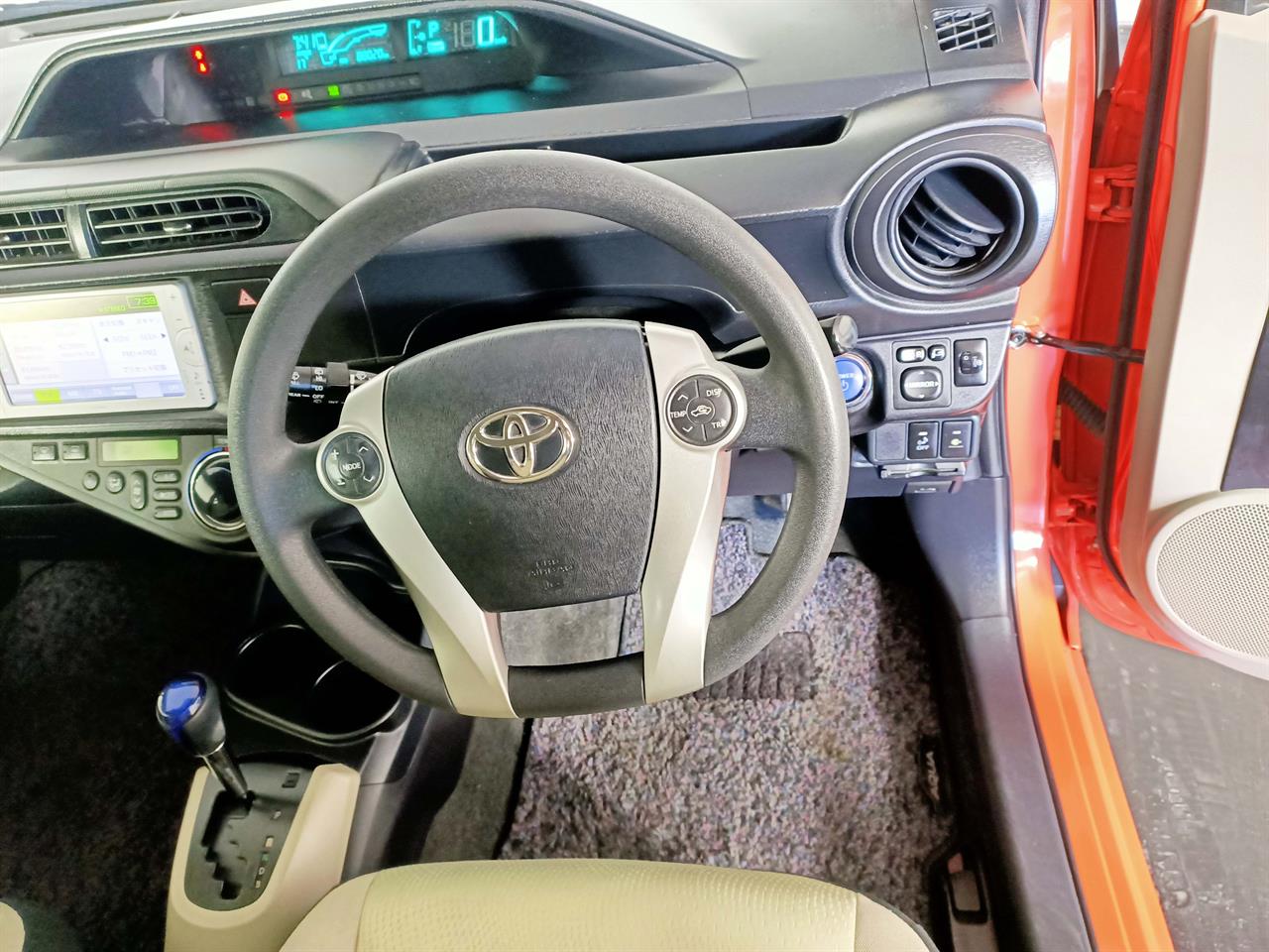 2012 Toyota Aqua Hybrid