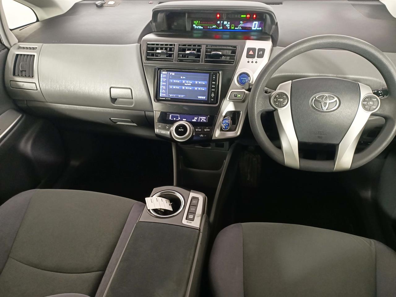 2013 Toyota Prius Alpha Hybrid