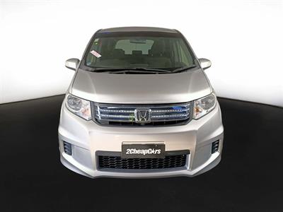 2013 Honda Freed Hybrid