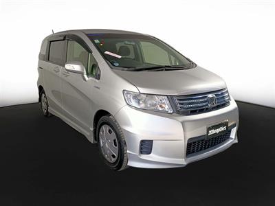 2013 Honda Freed Hybrid