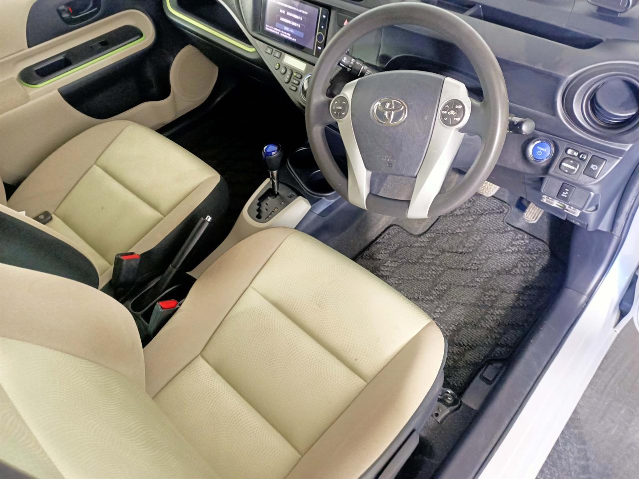 2012 Toyota Aqua Hybrid