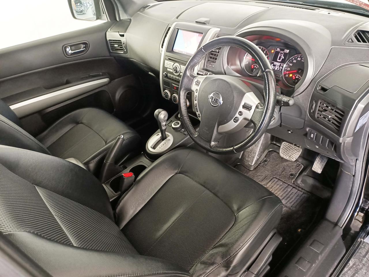 2012 Nissan X-TRAIL 