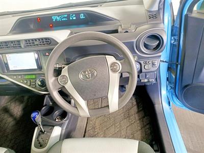 2014 Toyota Aqua Hybrid