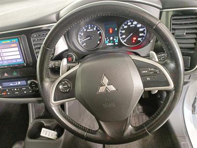 2013 Mitsubishi Outlander 7 Seats