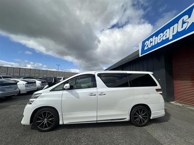 2013 Toyota Vellfire 