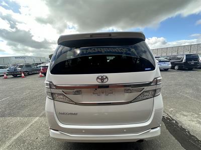 2013 Toyota Vellfire 