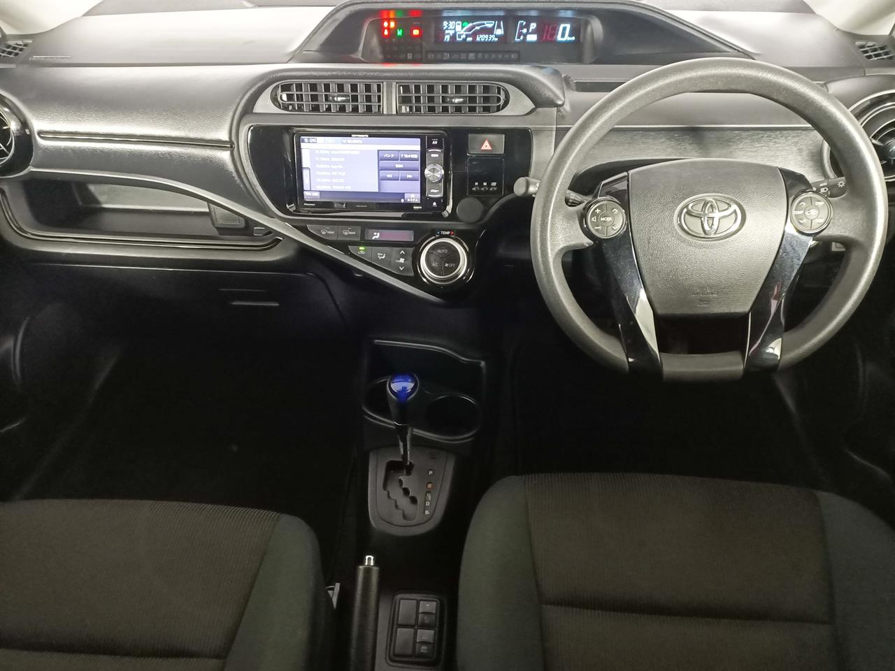 2017 Toyota Aqua Hybrid