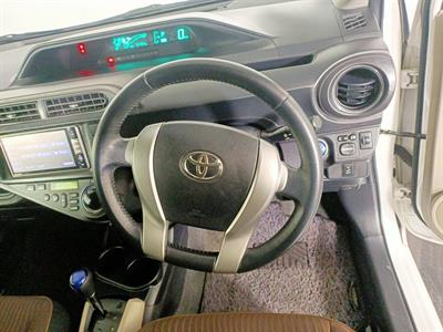 2012 Toyota Aqua Hybrid