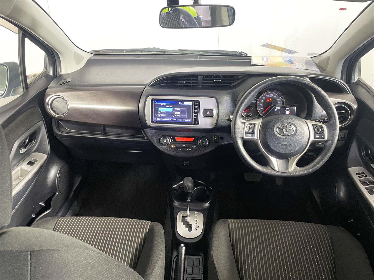 2014 Toyota Vitz 