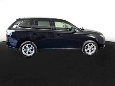 2012 Mitsubishi Outlander 7 Seats