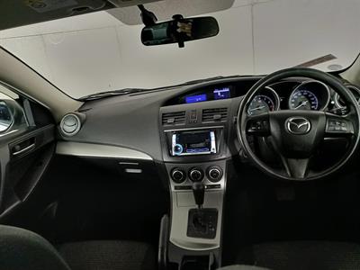 2013 Mazda Axela 3