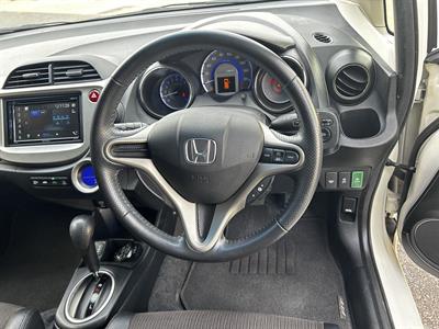 2013 Honda Fit Jazz Hybrid