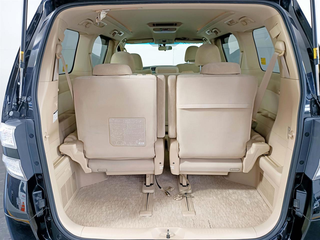 2012 Toyota Vellfire 