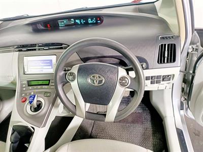 2013 Toyota Prius Hybrid