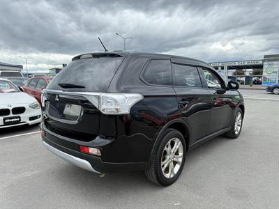 2014 Mitsubishi Outlander 7 Seats