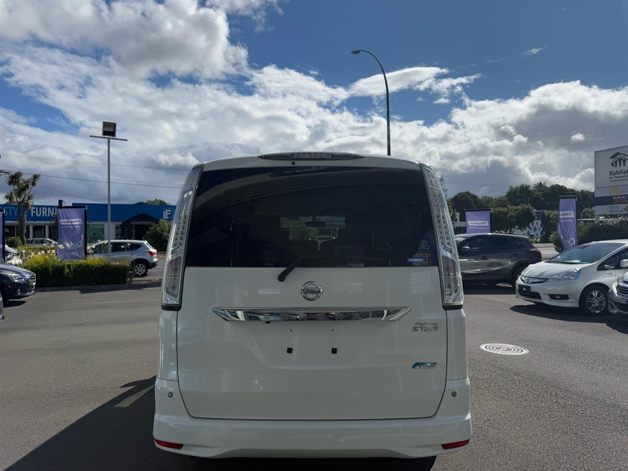 2013 Nissan Serena Hybrid Highway Star