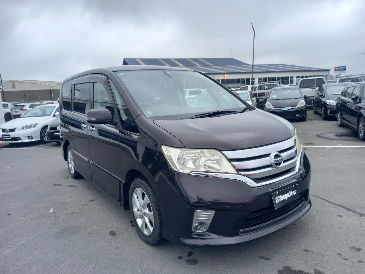 2011 Nissan Serena 