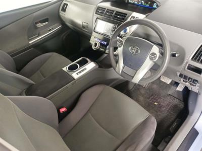 2013 Toyota Prius Alpha 7 Seats